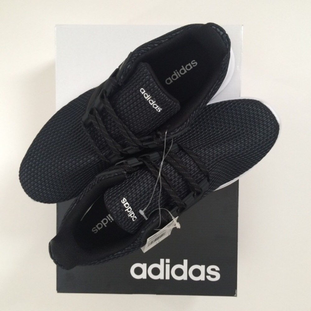 NIB Adidas Men Ultimashow Running Sneaker Shoes - Picture 4 of 7